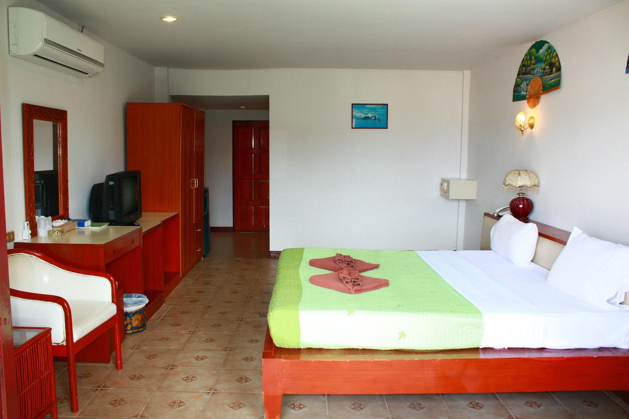 Royal Crown Hotel & Palm Spa Resort Patong Exterior foto